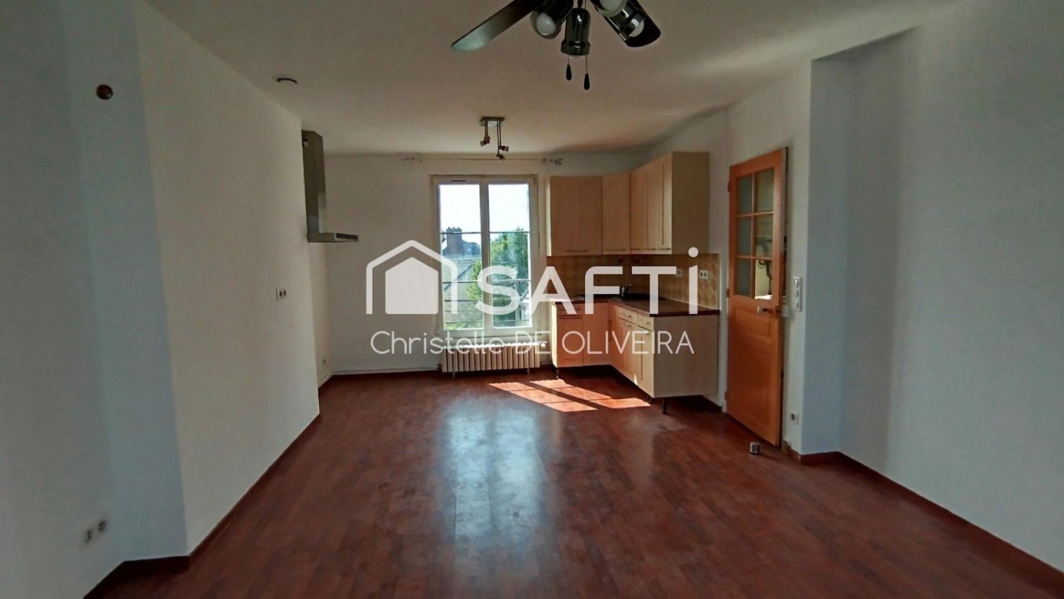 4 غرف نوم شقة في Soissons, France رقم 233528