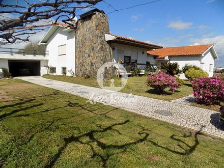 5 bedrooms House in Trofa, Portugal No. 48108