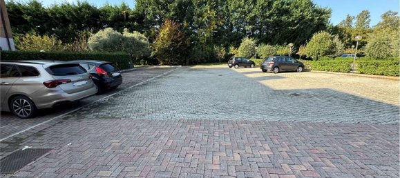 3 rooms Apartment in Oderzo, Italy No. 300806 4