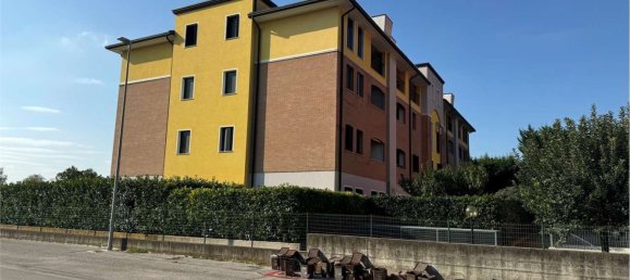 3 rooms Apartment in Oderzo, Italy No. 300806 3