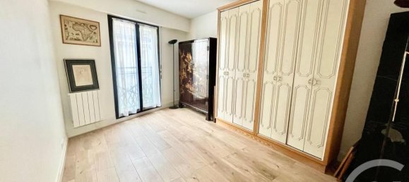 2 bedrooms Apartment in Paris, France No. 163983 5
