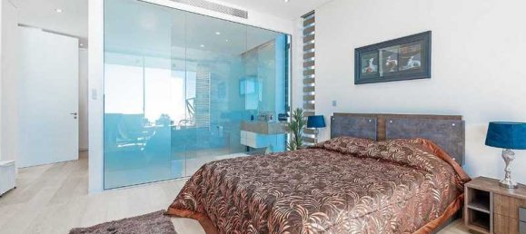 4 bedrooms Villa in Paphos, Cyprus No. 13636 4