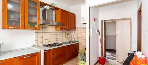 4غرفة شقة في Brescia, Italy رقم 227431 6