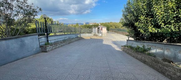 450m² Building in Bracciano, Italy No. 331829 3