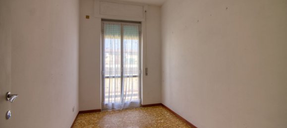 6 غرف نوم منزل في Fonte Nuova, Italy رقم 318563 19