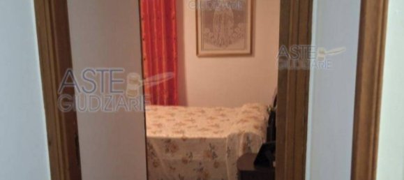 5 rooms Apartment in Sammichele di Bari, Italy No. 282697 4