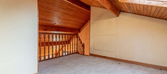 5 bedrooms House in Chennevieres-sur-Marne, France No. 175464 8