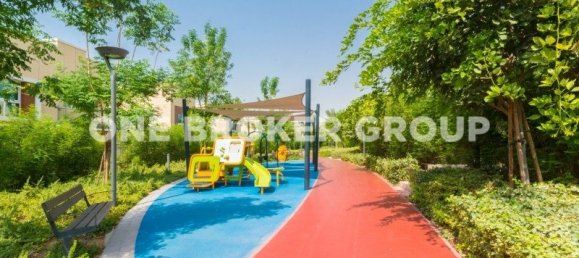 4 bedrooms Villa in Al Barsha, UAE No. 1433 17