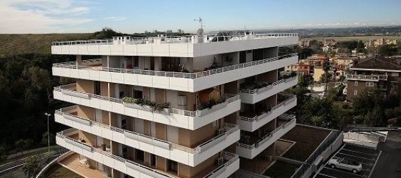 1 Schlafzimmer Penthouse in Rome, Italy, Nr. 72234 8