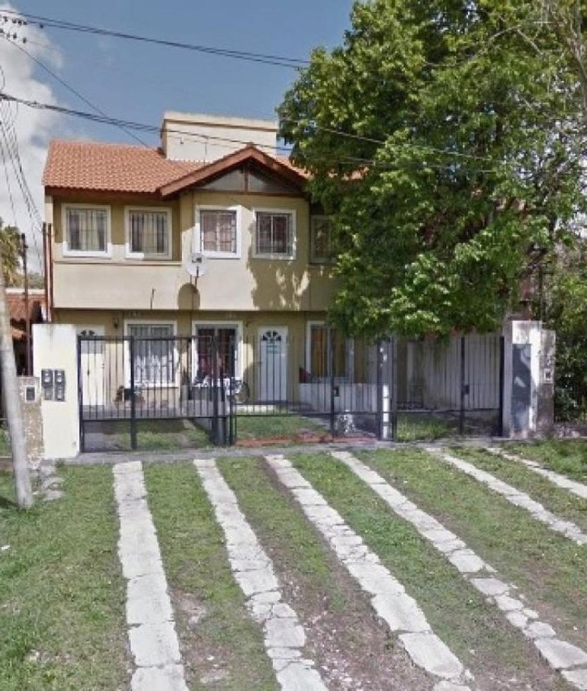 2 bedrooms House in San Miguel, Argentina No. 13238