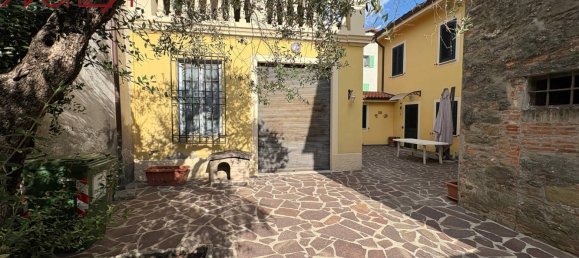 3 bedrooms House in Capannori, Italy No. 269533 35