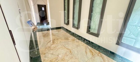 2 rooms Apartment in Rome, Italy No. 44112 4