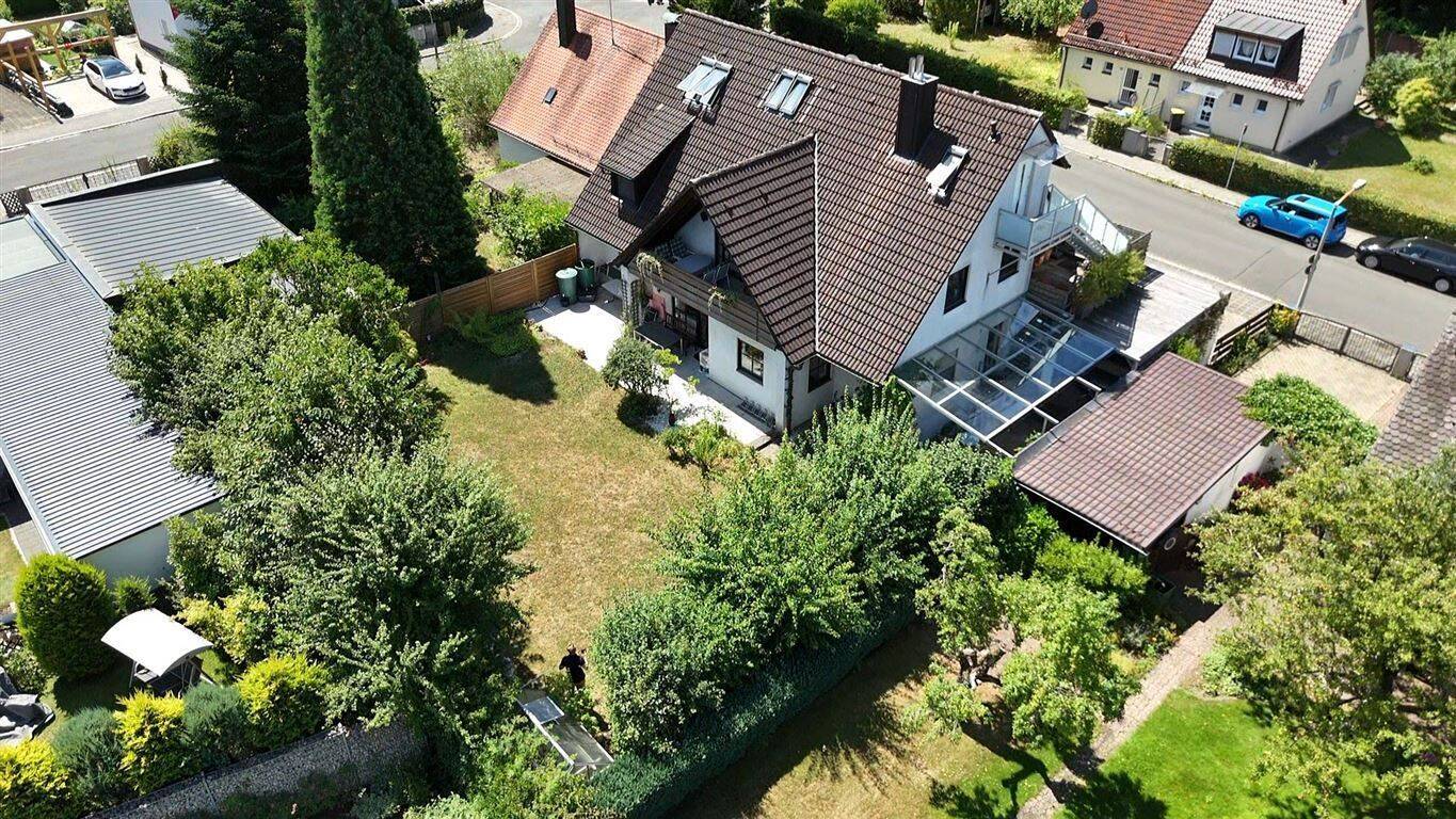 Apartamento de 4 habitaciónes en Nuremberg, Germany No. 226312