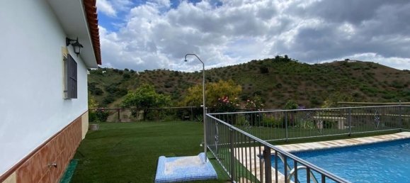 3 bedrooms House in Colmenar, Spain No. 141479 4