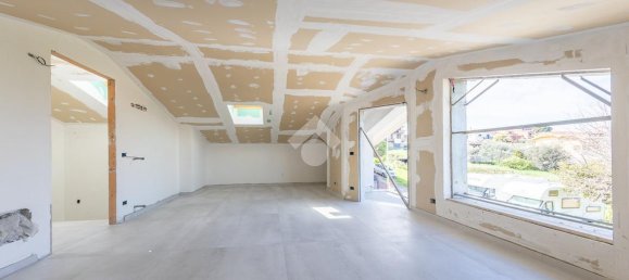 4 rooms Villa in Rome, Italy No. 18061 14