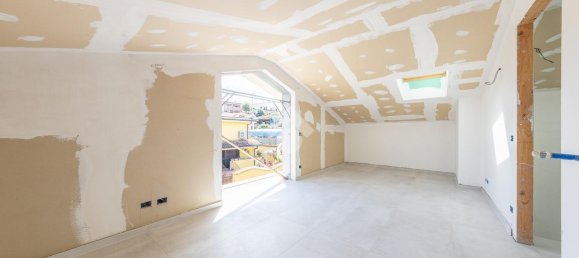 4 rooms Villa in Rome, Italy No. 18061 18