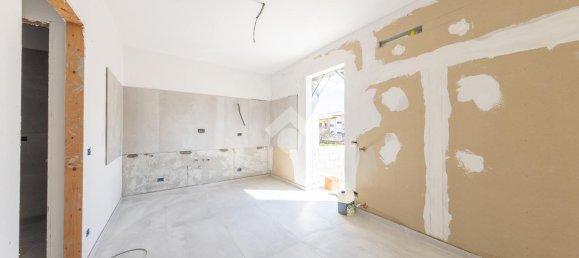 4 rooms Villa in Rome, Italy No. 18061 6