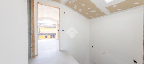 4 rooms Villa in Rome, Italy No. 18061 22