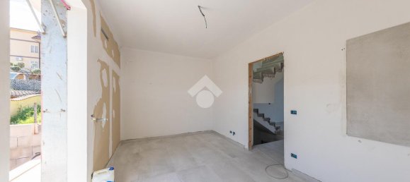 4 rooms Villa in Rome, Italy No. 18061 9