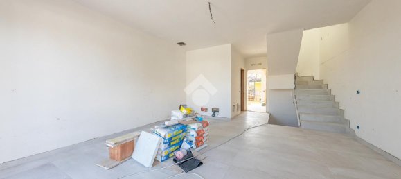 4 rooms Villa in Rome, Italy No. 18061 2