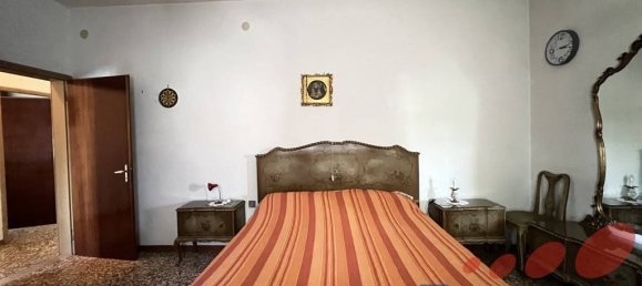 4 bedrooms House in Lizzano in Belvedere, Italy No. 341219 31