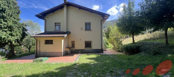 4 bedrooms House in Lizzano in Belvedere, Italy No. 341219 6