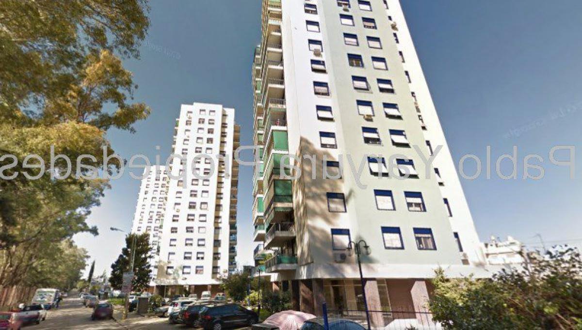 Apartamento de 2 dormitorios en Tres de Febrero, Argentina No. 54819