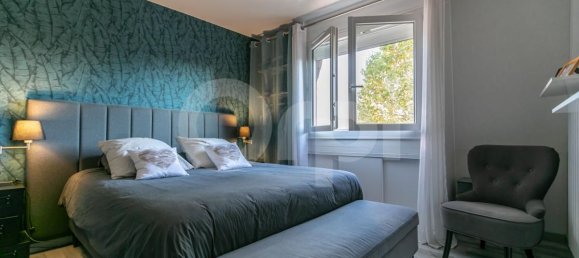 4 bedrooms House in La Queue-en-Brie, France No. 163309 11