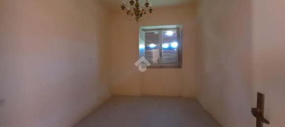 3-salle Maison à Vico nel Lazio, Italy No. 5611 11