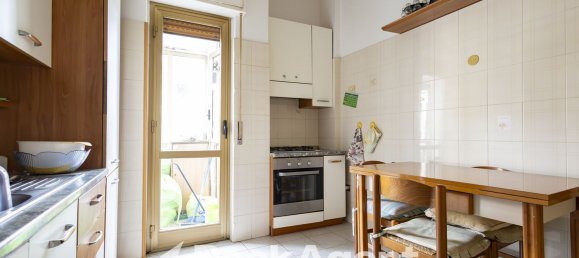 Apartamento de 3 divisões em Catanzaro, Italy N.º 98017 32