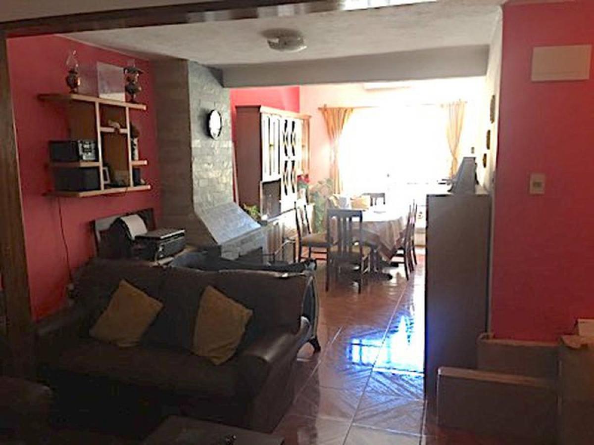 3 bedrooms House in Montevideo, Uruguay No. 3951