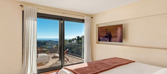 4 Schlafzimmer Villa in El Madronal, Spain, Nr. 137175 20