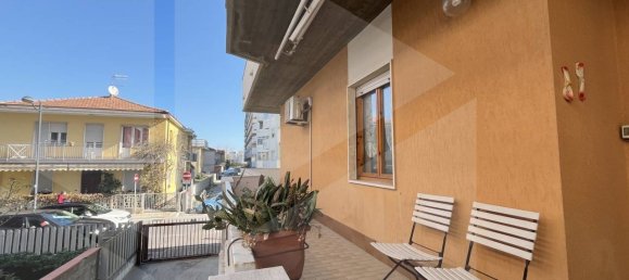 4 rooms Apartment in Montesilvano, Italy No. 23433 17