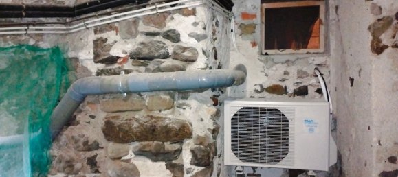 3 Schlafzimmer Haus in Besalu, Spain, Nr. 158102 5