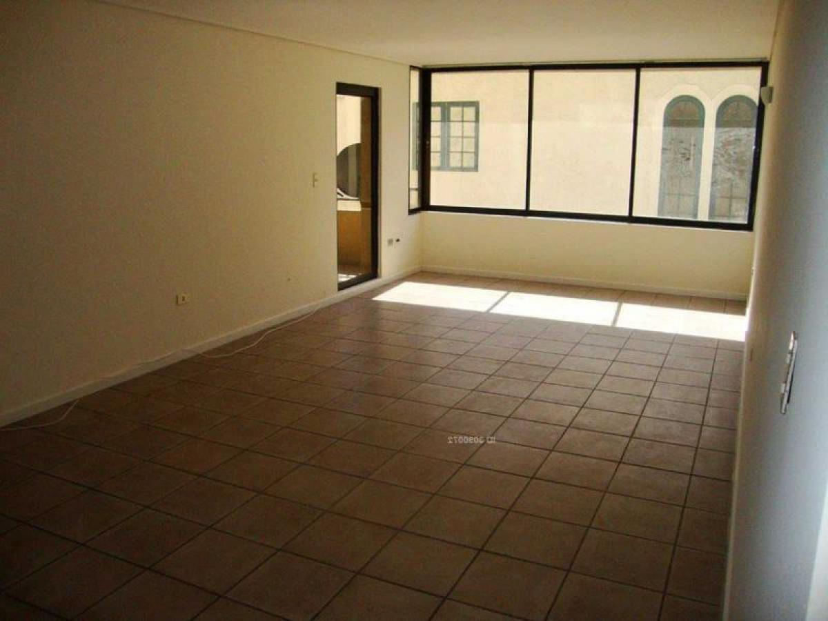 Apartamento de 3 dormitorios en Valparaíso, Chile No. 2958