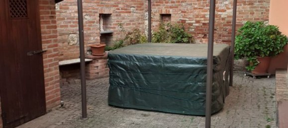 Casa de 8 dormitorios en Lu e Cuccaro Monferrato, Italy No. 310873 5