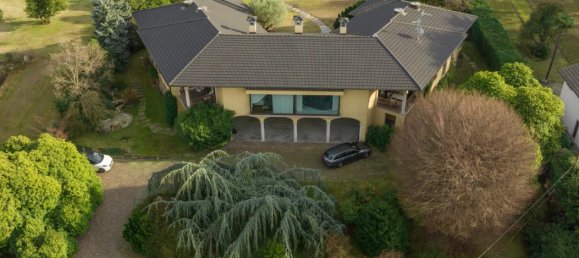 6 chambres Villa à Porto Valtravaglia, Italy No. 270878 13