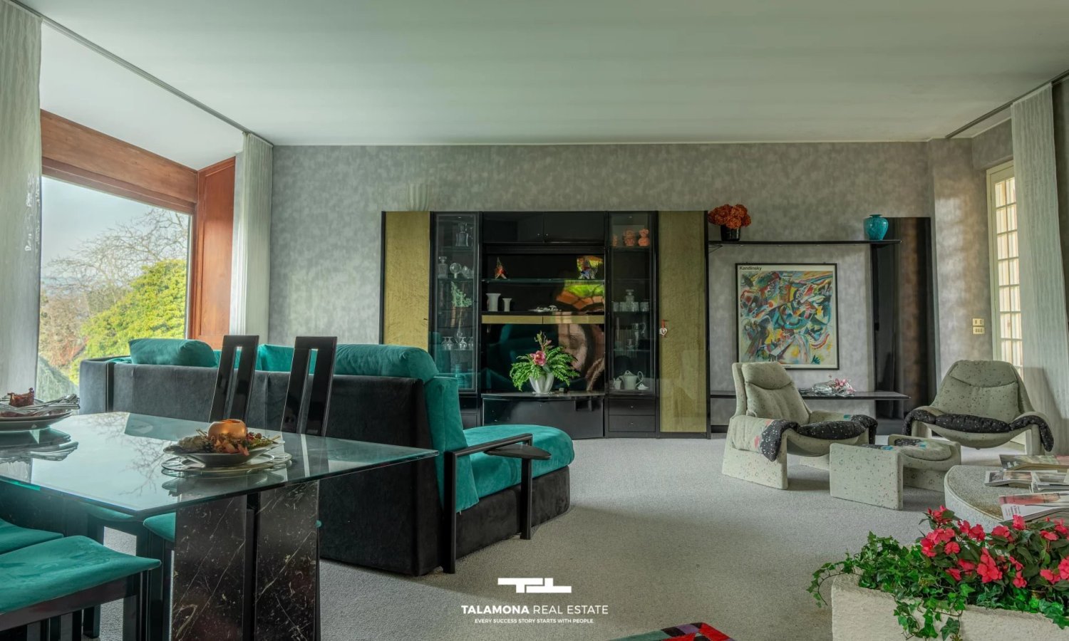 6 chambres Villa à Porto Valtravaglia, Italy No. 270878