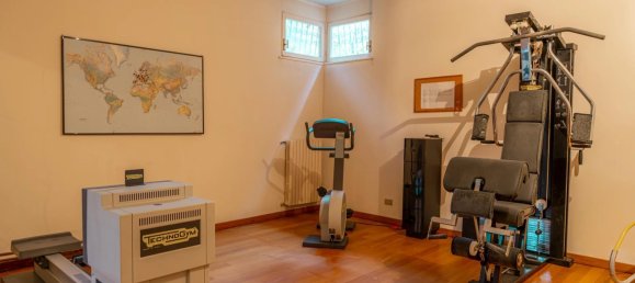 6 chambres Villa à Porto Valtravaglia, Italy No. 270878 32