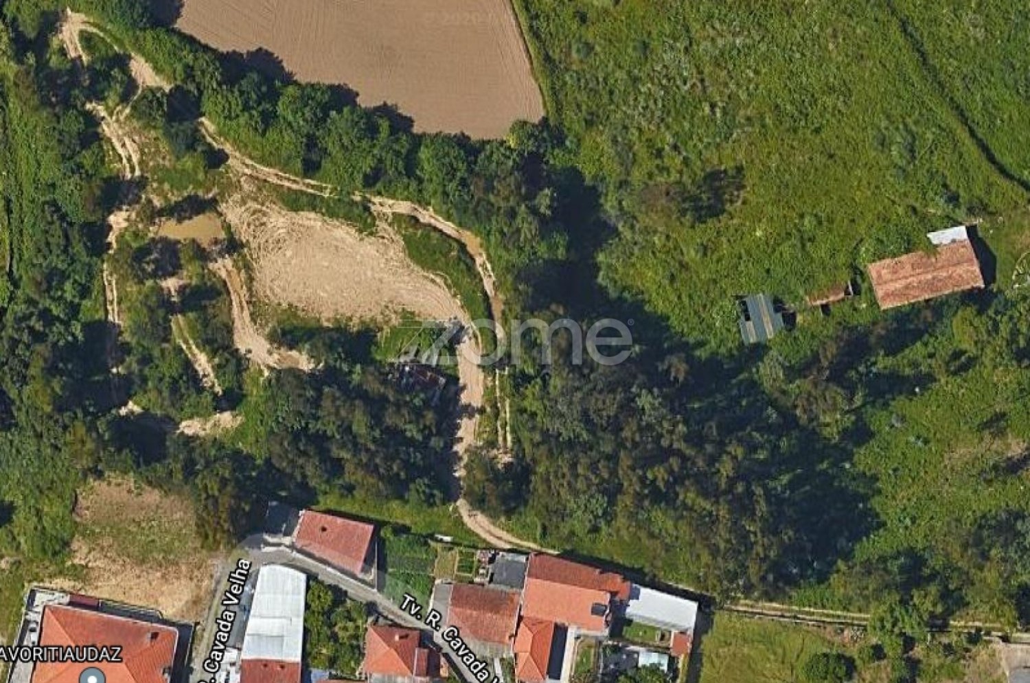  Land in Nogueira da Regedoura, Portugal No. 18195