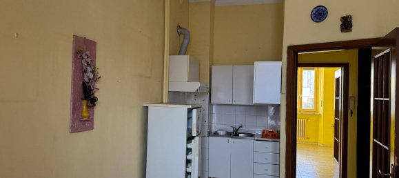 2-salle Appartement à Turin, Italy No. 79845 5