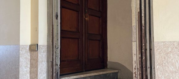 2-salle Appartement à Turin, Italy No. 79845 21