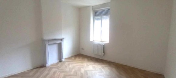 5 Schlafzimmer Villa in Roubaix, France, Nr. 75243 3