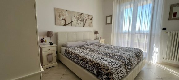 3 bedrooms Apartment in Bari, Italy No. 381727 6