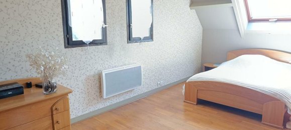 5 bedrooms House in Limeil-Brevannes, France No. 297155 2