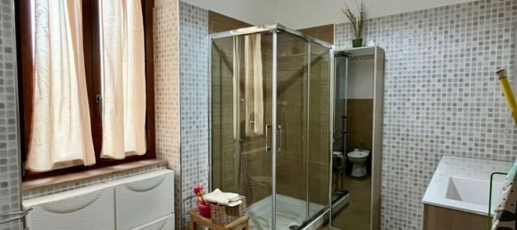 4-Zimmer Wohnung in Avellino, Italy, Nr. 24295 9