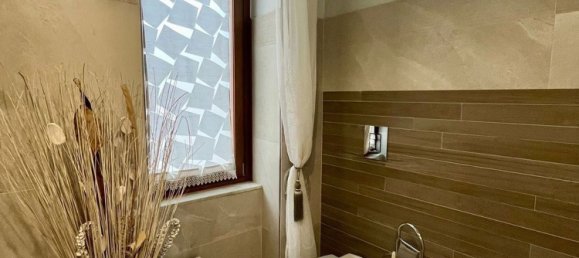 4-Zimmer Wohnung in Avellino, Italy, Nr. 24295 8