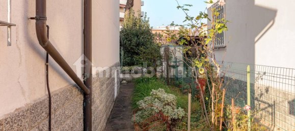 2 غرف نوم فيلا في Cinisello Balsamo, Italy رقم 128963 30