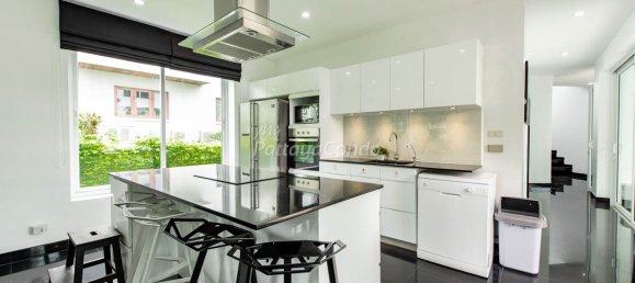 5 bedrooms Cafe / restaurant in Pattaya, Thailand No. 24843 8