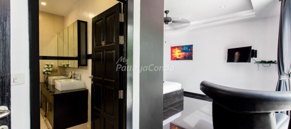 5 bedrooms Cafe / restaurant in Pattaya, Thailand No. 24843 17